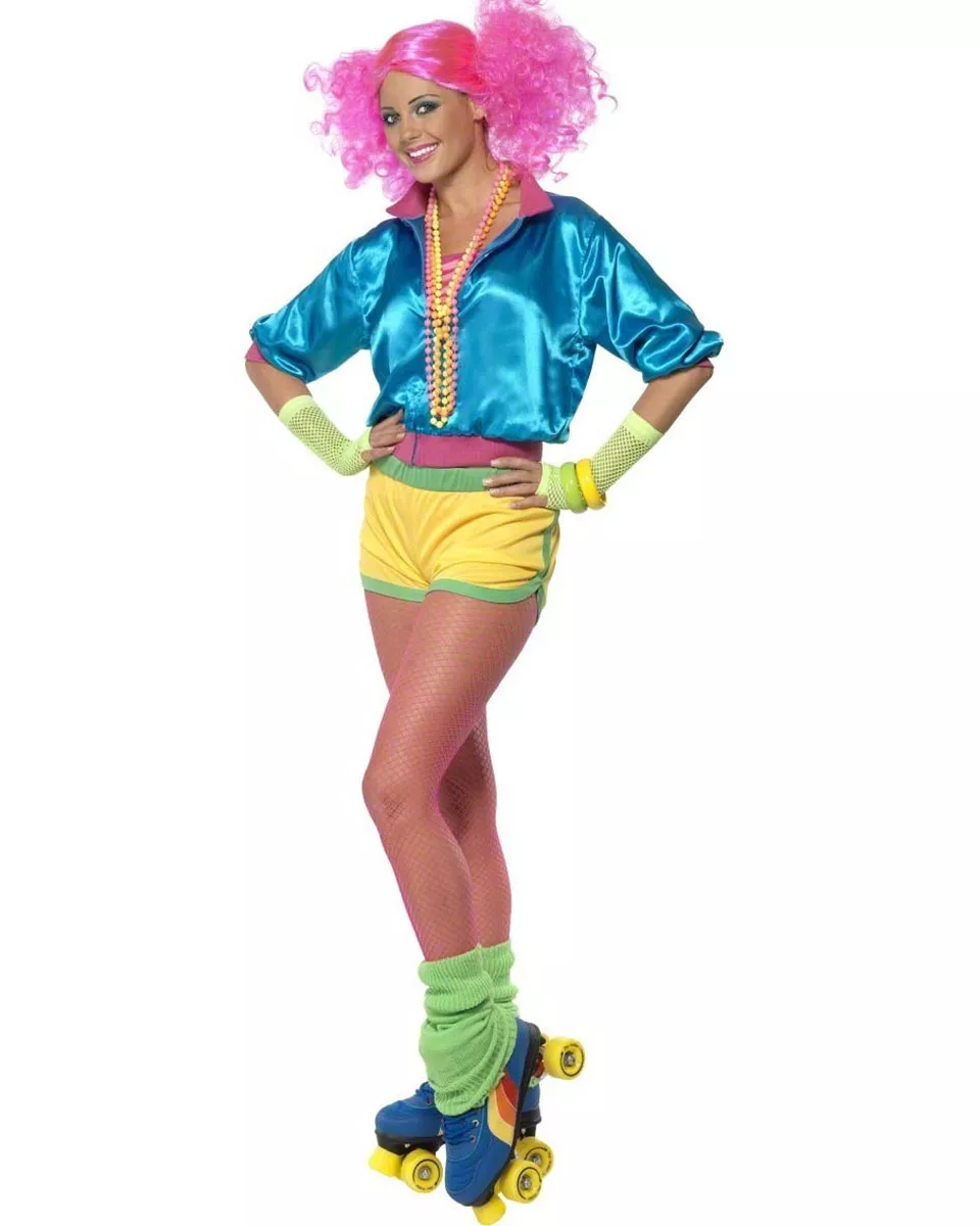 Retro roller shop skate outfit