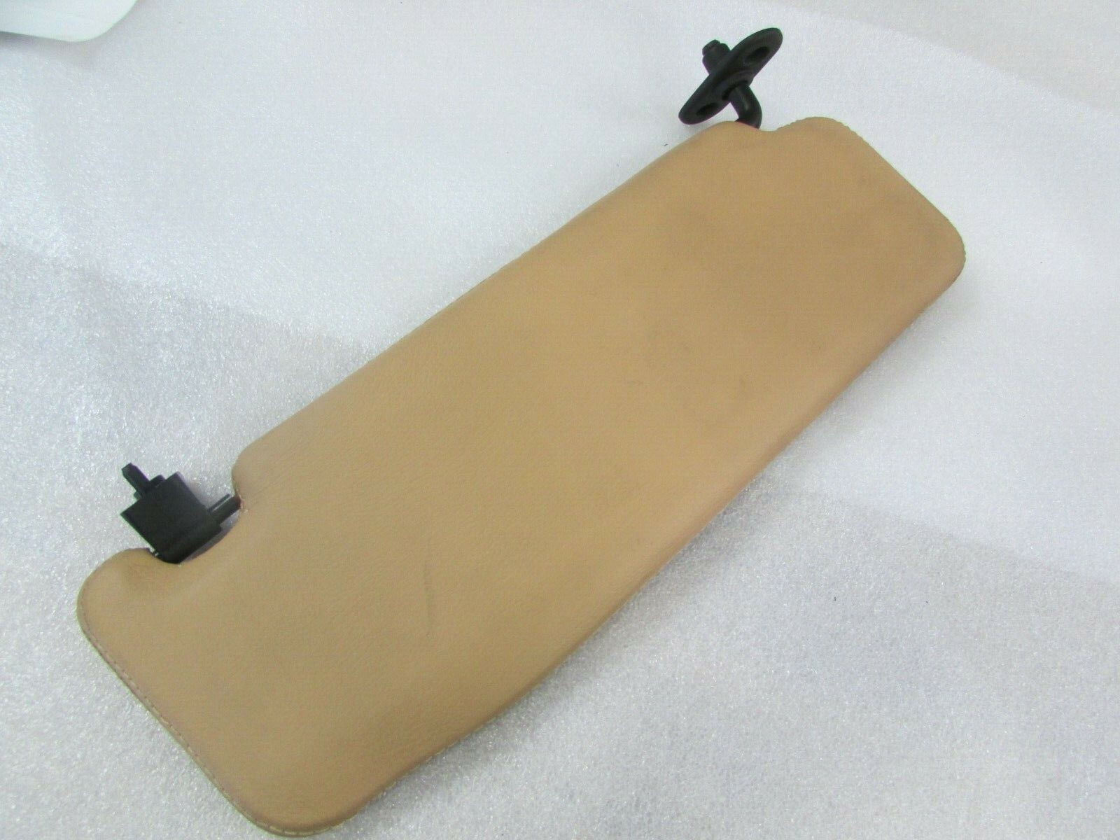 Maserati Coupe, LH, Left Beige Leather, Used, P/N 68335105