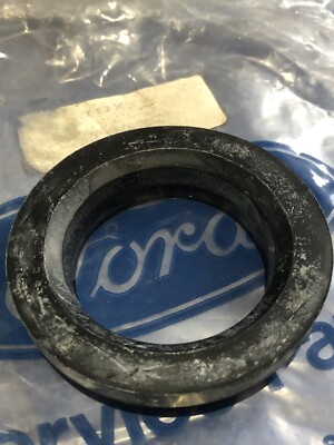 NEU ORIGINAL FORD FIESTA MK3 KRAFTSTOFFTANK EINFÜLLROHR TÜLLE / DICHTUNG