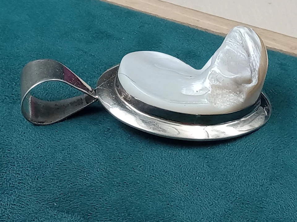 Colgante de plata esterlina rosa del desierto de diseñador Jay King con perla maciza: 2,75x1,5" Foto 3 de 4