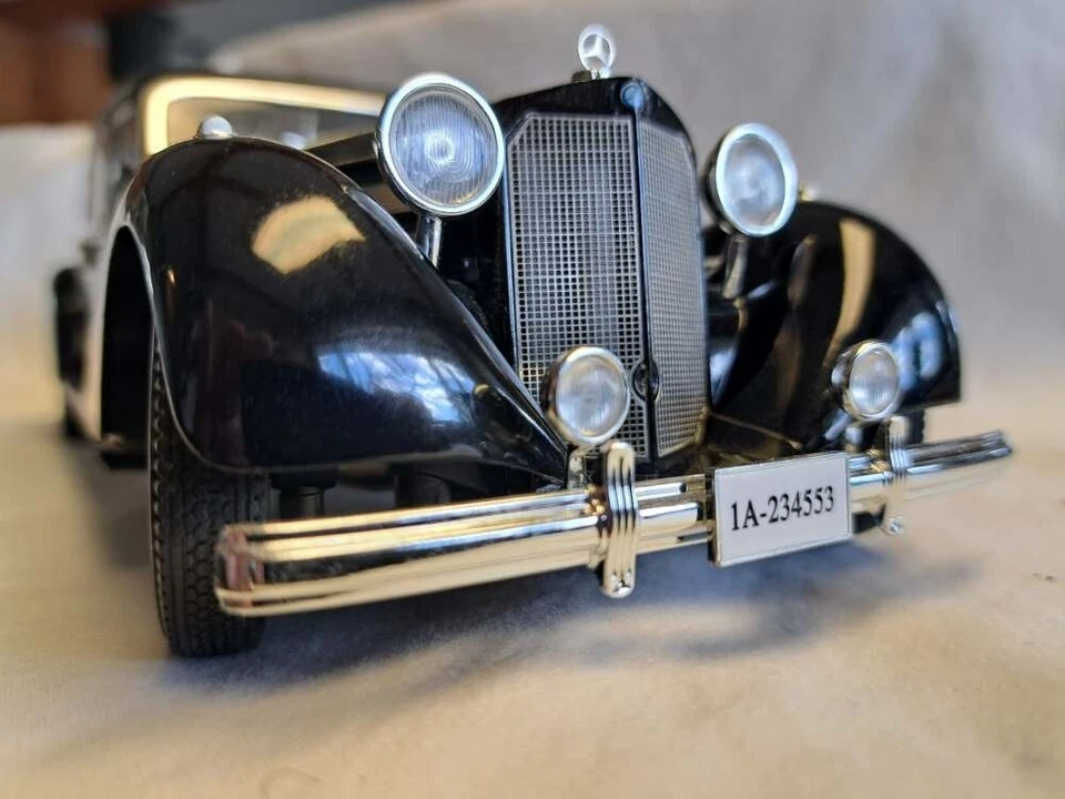 1938 Mercedes-Benz 770K Pullman - 1:18 - Изображение 2 из 4