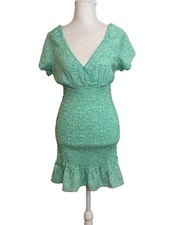 No Boundaries Juniors Green Floral Smocked Dress Size M Flutter Sleeve Ruffle