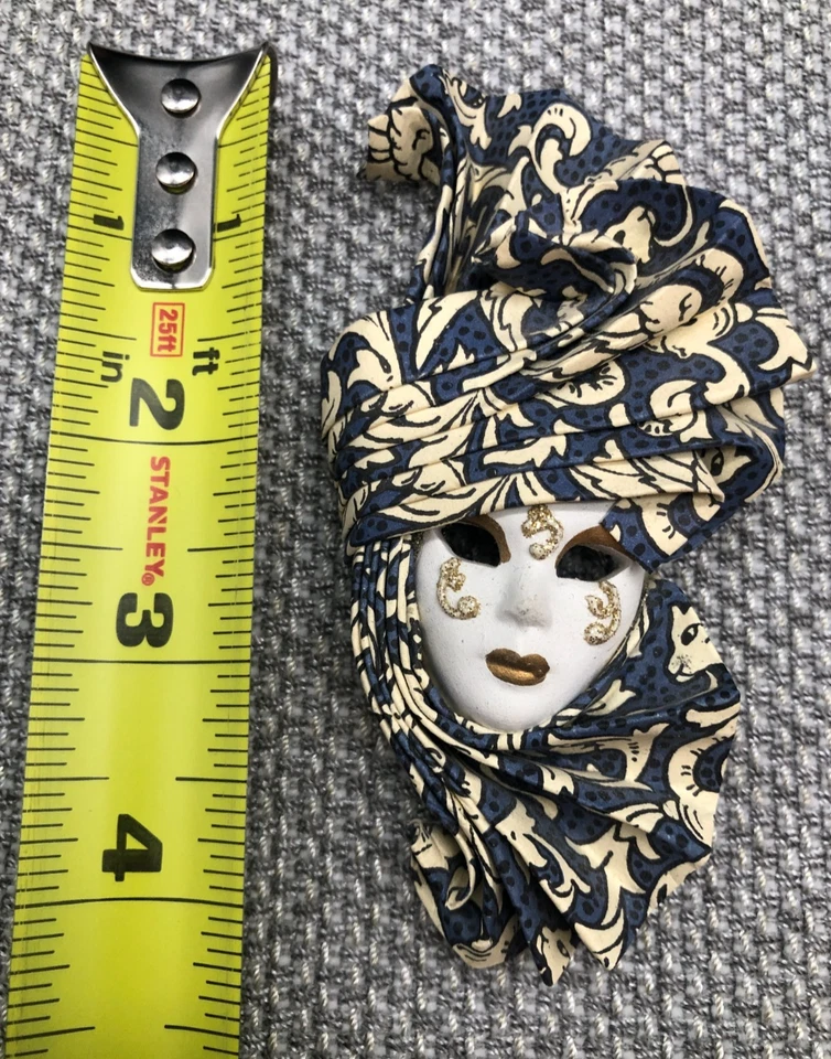 Lote de 3 Máscaras Miniatura Estilo Veneciano, Bufón o Mardi Gras Foto 4 de 4