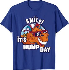 Camel Smile It's Hump Day Funny Camel Sunglasses Unisex T-Shirt