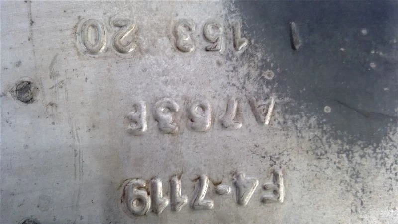 Ford Transit 350 2020-2023 sistema de escape silenciador delantero resonador LK4Z5230B Foto 2 de 4