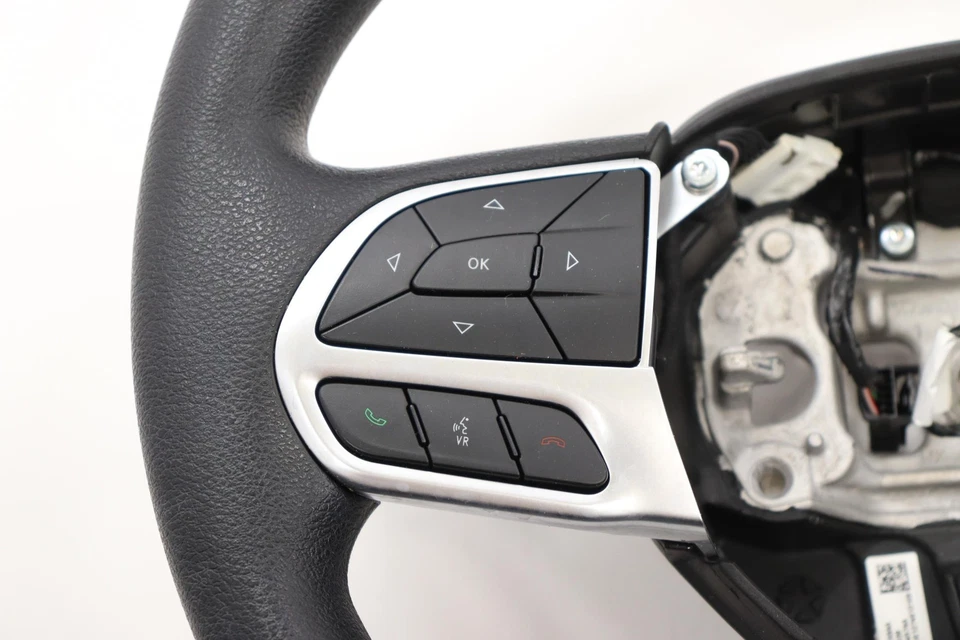 2020 CHRYSLER VOYAGER STEERING WHEEL W/ SWITCH BUTTON OEM 55079457AA - Image 2 of 4