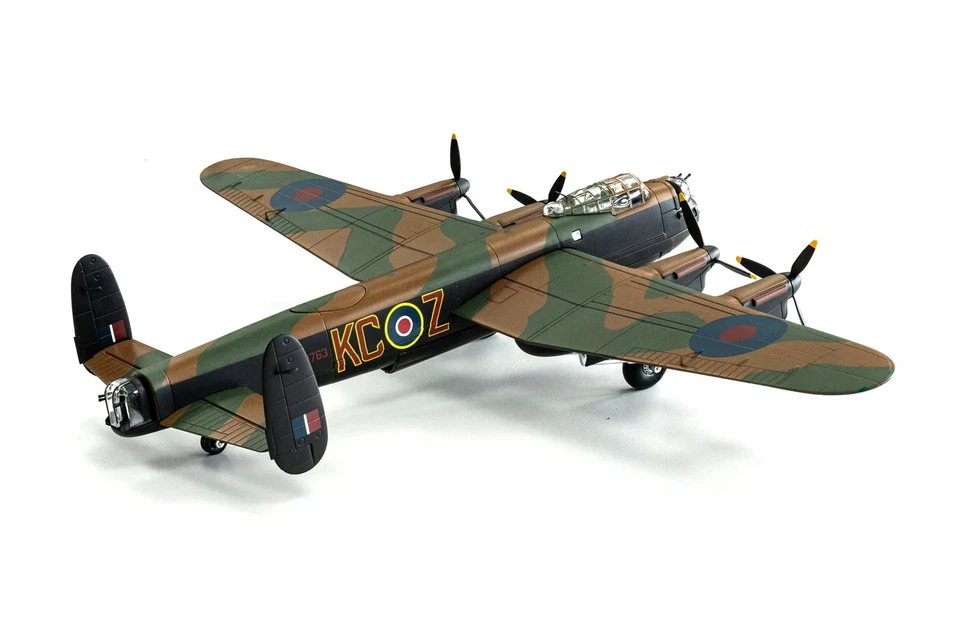 Corgi 1:72 Lancaster B.Mk III No.617 Dambusters Sqn ED763 Honor AA32629 - Image 4 of 4