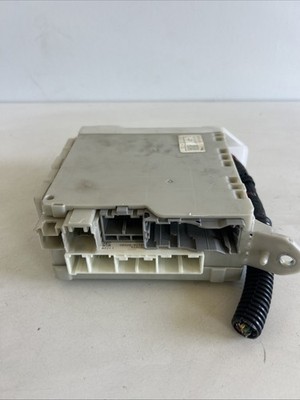 Oem Toyota Lexus Ls 460 Trunk Fuse Box Used 82670 50150