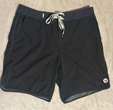 Vuori Men s Black Athletic Gym Shorts 4-Way Stretch Drawstring Size 30