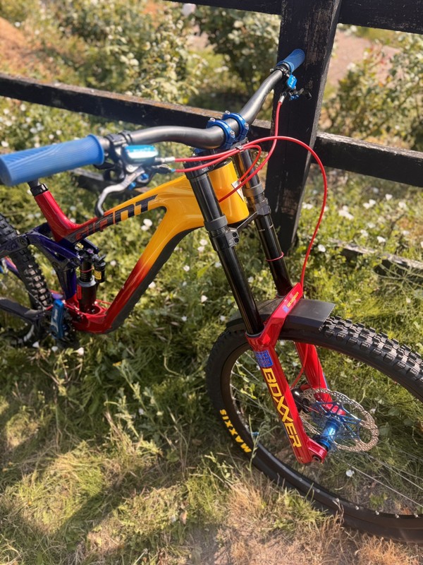 Giant Glory Advance legends edition Medium/large MX 29/27.5 downhill bike Dhbike