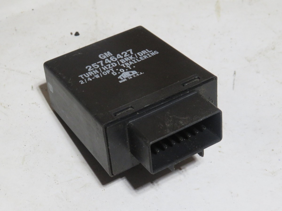03 04 05 06 07 Chevrolet Express Hazard Chasis Body Marker