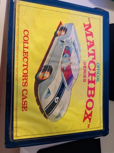 Vintage 1968 Matchbox Lesney Car Collector Case w/ Trays & Cars Lot (44)
