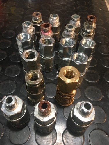 Air quick coupler and plugs amflo