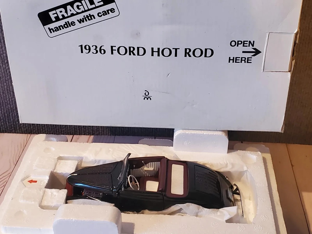 danbury mint 1/24 diecast 1936 Ford Hot Rod, Black, in Box, Papers