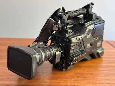SONY PDW-700 XDCAM 業務用ビデオカメラ PC取込用ボードセット Sony PDW-700 XDCamcorder 24p/30p Option Board! XDCAM Movies Tripod