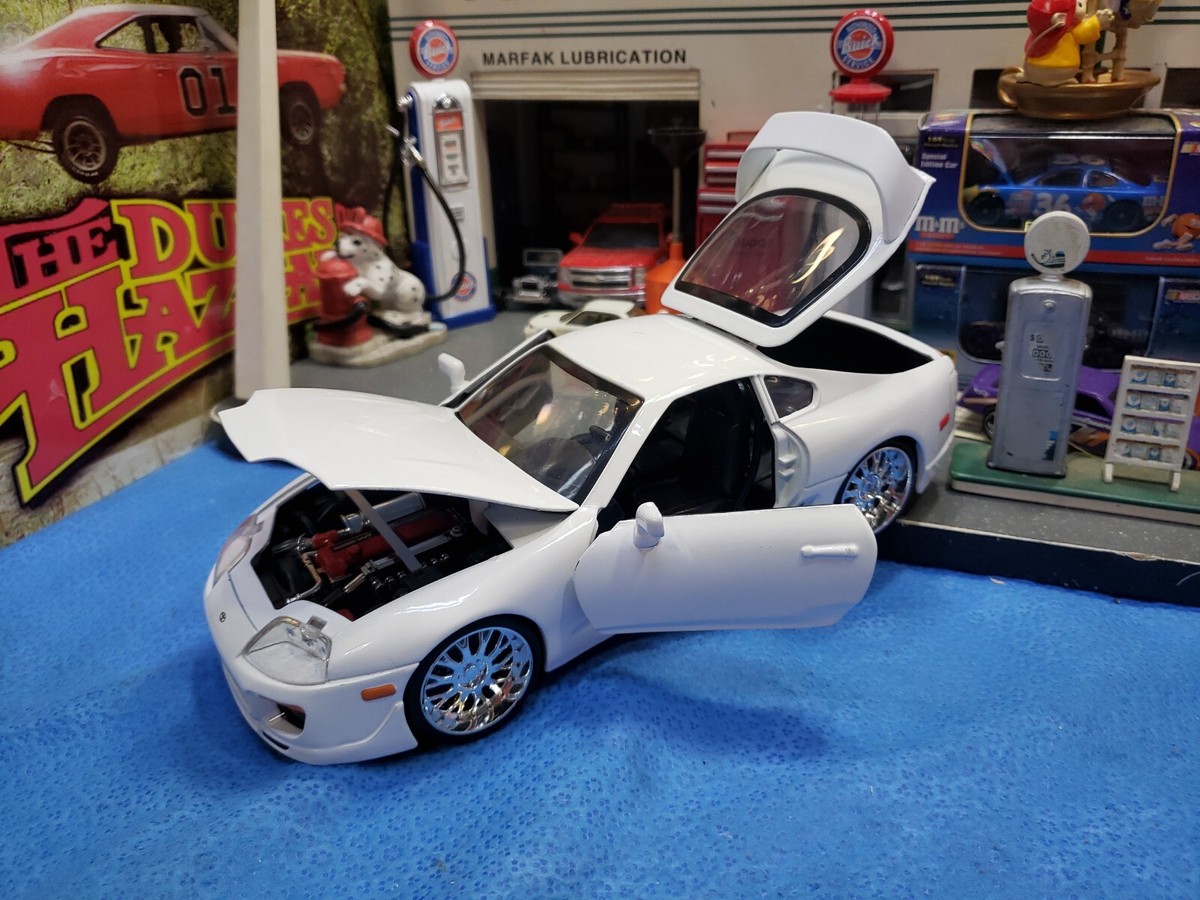 トヨタ スープラ Fast & Furious 7 1/24 Jada Fast and Furious 7 Brian's Toyota Supra 1:24 White