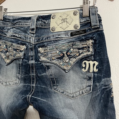 Miss Me Jeans Women’s Sz 28 Y2K Cropped Capri Denim Southwest Aztec Western - Picture 8 of 15