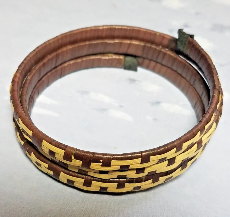 Vintage Rattan Woven Basket Straw Raffia Wicker Bracelet Four Layered Design Foto 4 de 4