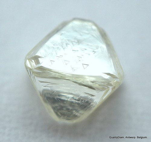 SAUBERE & SCHÖNE DIAMANTENMINE AUS DIAMANTEN. NATÜRLICHER UNGESCHNITTENER EDELSTEIN. ECHT IST SELTEN - Bild 5 von 7