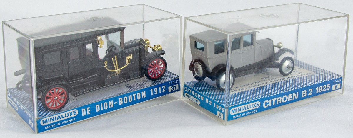Minialuxe Coffret Prestige Noël 2015 - Peugeot 203 1952 - Échelle 1/43 - Série Limitée