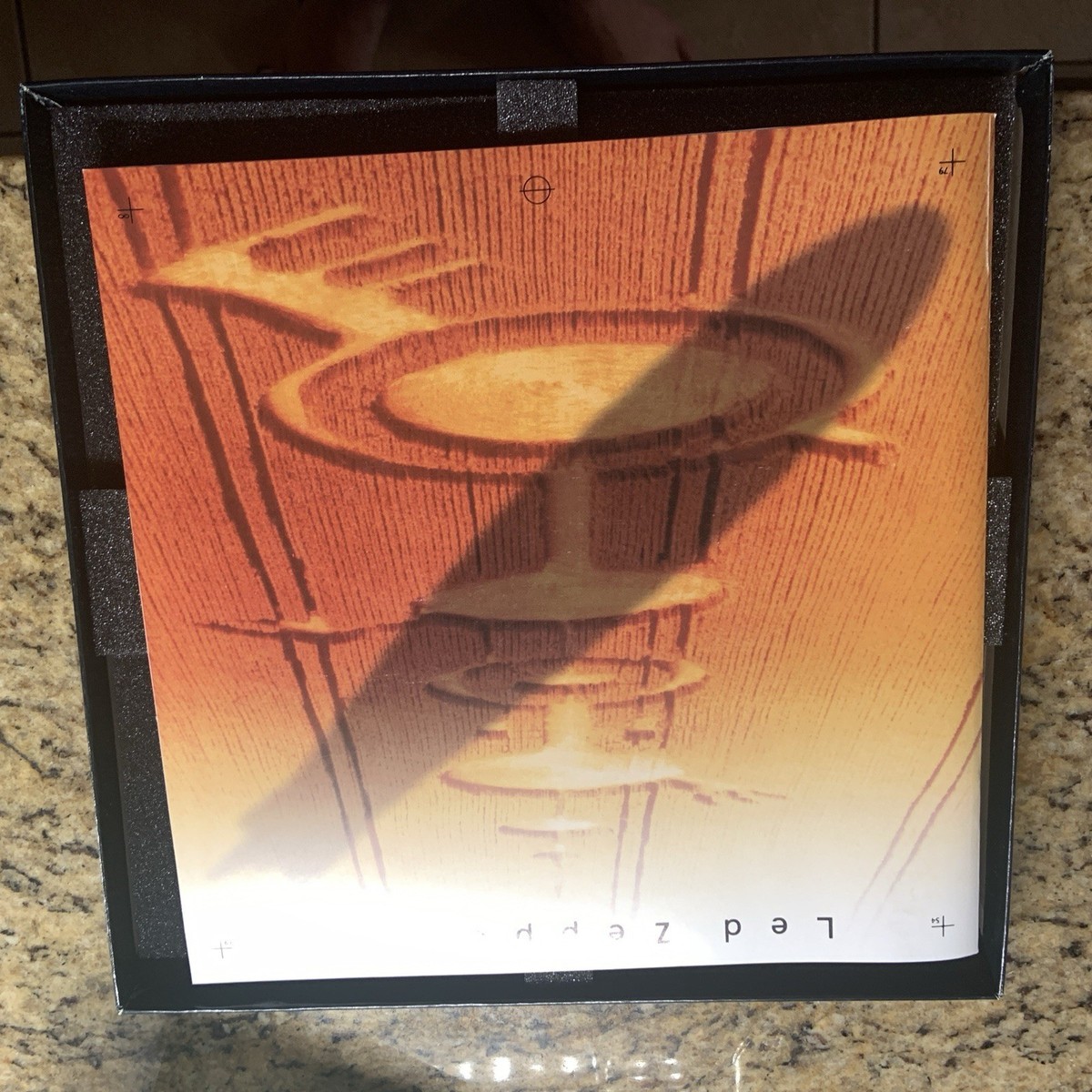 洋楽 LED ZEPPELIN 4CD BOX SET FRAMED 1990 Led Zeppelin 4 CD Box Set Includes 36-Page Booklet