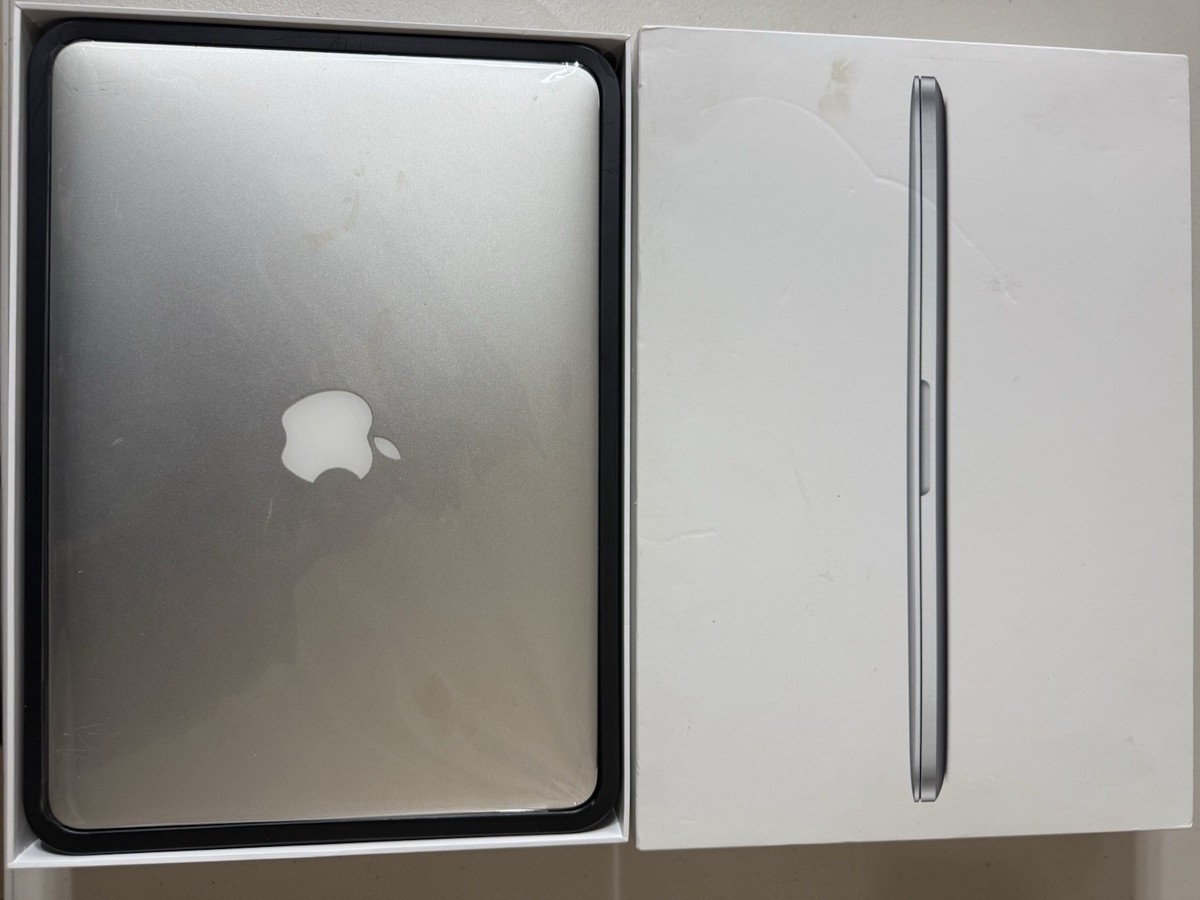 Apple MacBook Pro 13 in 2015 Silver/Intel Core i5 2.90 GHz, 512 GB