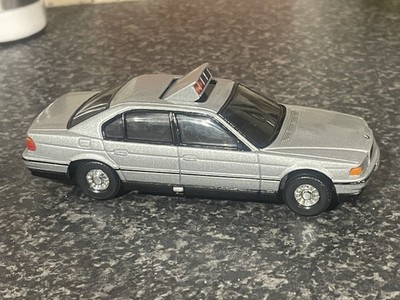 Corgi BMW 750i Sammlerauto Tomorrow Never Dies 007 James Bond Motiv