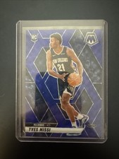 2024-25 Panini NBA Mosaic Prizm - Yves Missi #243 Blue Geometric /199