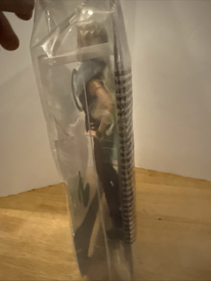 Disney Zombies 2 Addison Wells Muñeca Cantante Canta Llamada a la Salvaje Caja Dañada Foto 3 de 4