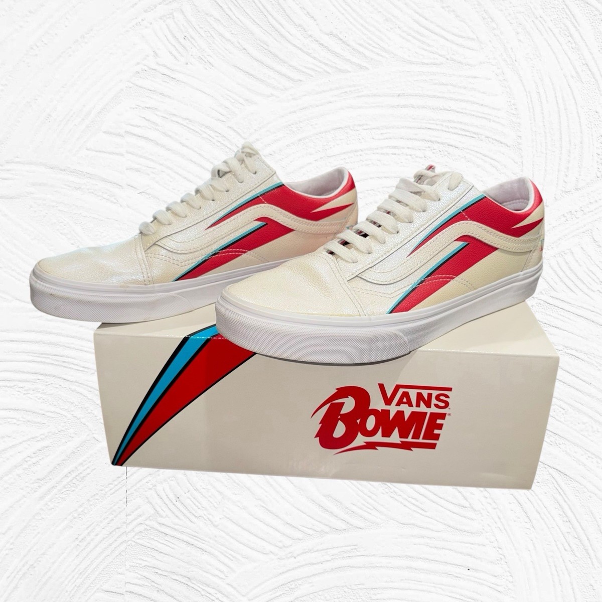Size 10 - David Bowie x Vans Old Skool Aladdin Sane for sale