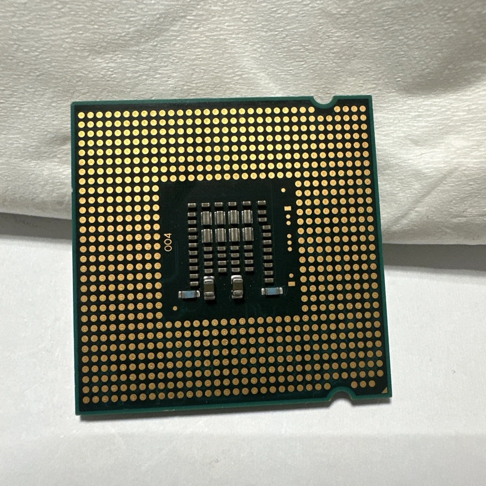 Intel® Core™2 Duo Processore E7500 3M Cache, 2.93 GHz, 1066 MHz FSB - Immagine 2 di 2