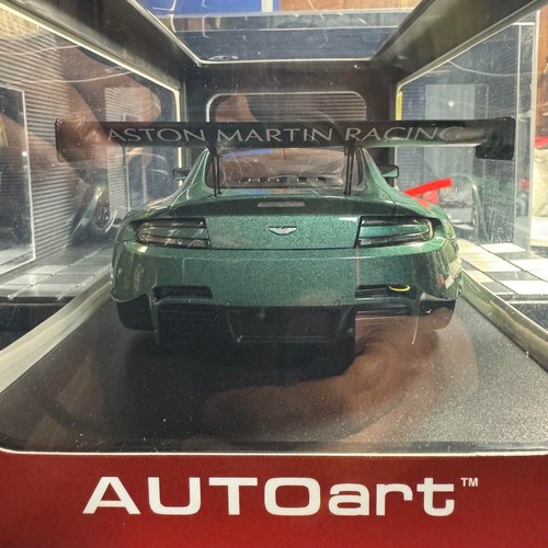 Autoart 1/18 Aston Martin Vantage V12 GT3 modelo fundido a presión sellado de... - Imagen 2 de 10