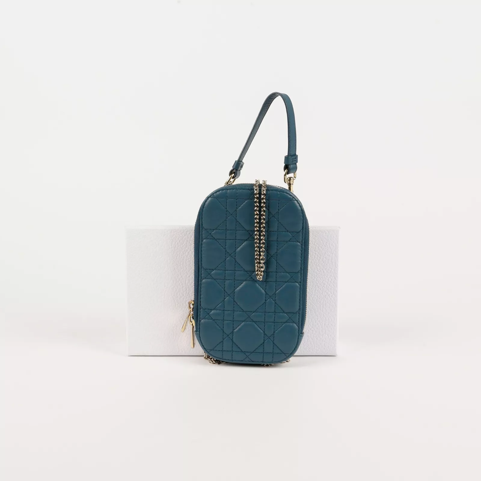 Sac fourre tout et bandoulière support téléphone Dior Lady S0872ONMJ 87809986