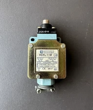 Telemecanique XCKL110 Sensors IP66 Snap Action Limit Switch Plunger Actuator