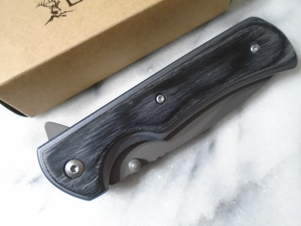 Elk Ridge 定制辅助开放灰色口袋刀花式木质文件夹 ER-A2003GY — 第 3/4 张图片