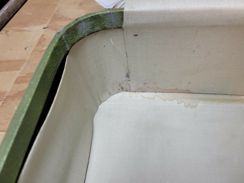 Vintage Suitcase / Luggage Green Vinyl Rounded Corners Metal Latches 25"x16"x7" - Picture 6 of 12