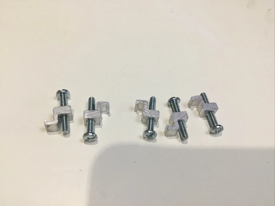 Mitsubishi HMI panel clips X5