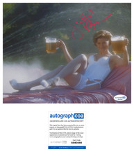 Julie Bowen Autographed Signed 8x10 Photo Sexy Happy Gilmore ACOA #2 Julie Bowen Autographed Signed 8x10 Photo Sexy Happy Gilmore ACOA #2
