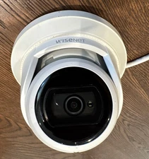 Wisenet QNE-8011R 5MP POE IR Flateye IP Security Camera 2.8mm Lens white