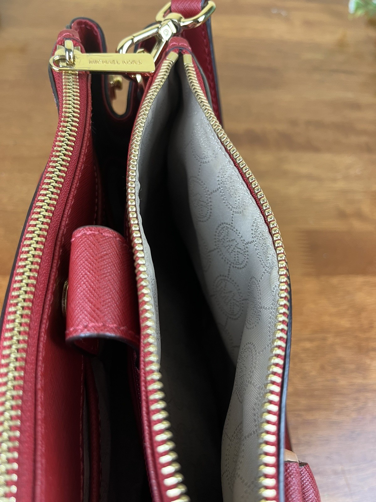 Michael kors SUTTON Red Cherry Medium Satchel Saf… - image 15