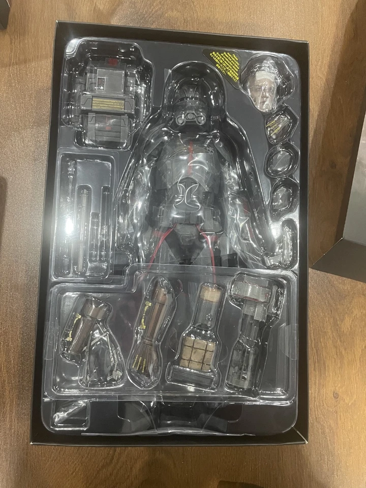 Hottoys 星球大战 The Bad Batch 1/6 比例回声收藏品人偶 TMS042 全新! — 第 2/4 张图片