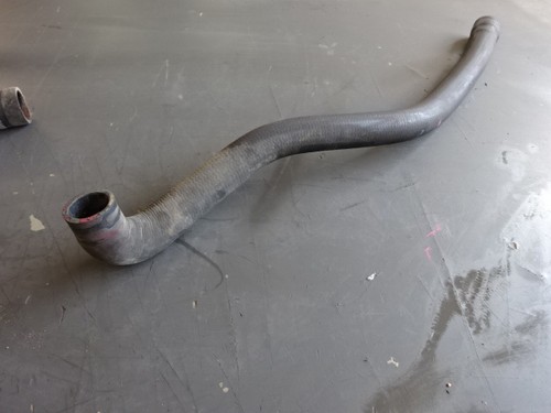 VW T3 Bus Kühlwasserschlauch Kühler 255121081A Fzg. m. Reserveradwanne f. Alu!