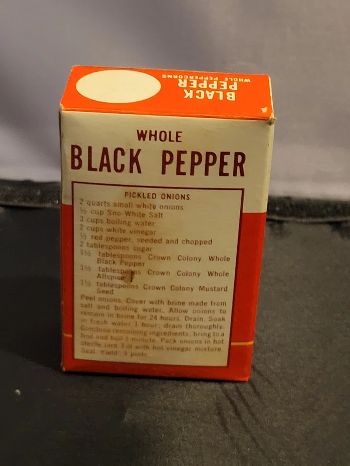 VINTAGE CROWN COLONY SAFEWAY BLACK PEPPER PURE GROUND NET WT. 8 OZ. - Image 2 of 2
