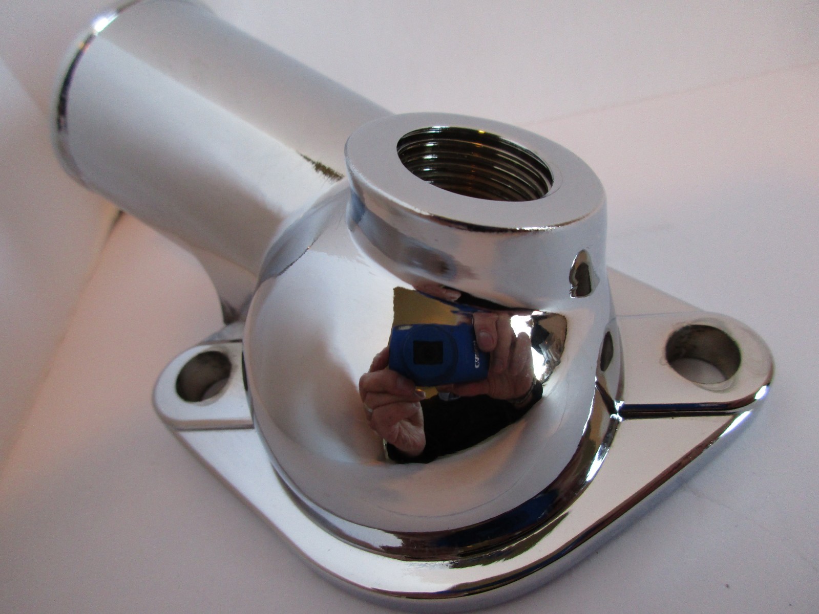 SBC BBC Chevy 15deg CHROME WATER NECK THERMOSTAT HOUSING WITH TEMP PORT