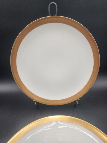 Set of 2 Wedgwood Satine Gold dinner plate 10 3/4” - Picture 2 of 10