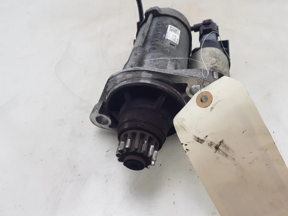 MOTOR DE ARRANQUE Volkswagen Golf VI Cabrio (1K) Cabrio 1.2 TSI (CBZB) 2012 0AH911023G Foto 2 de 4