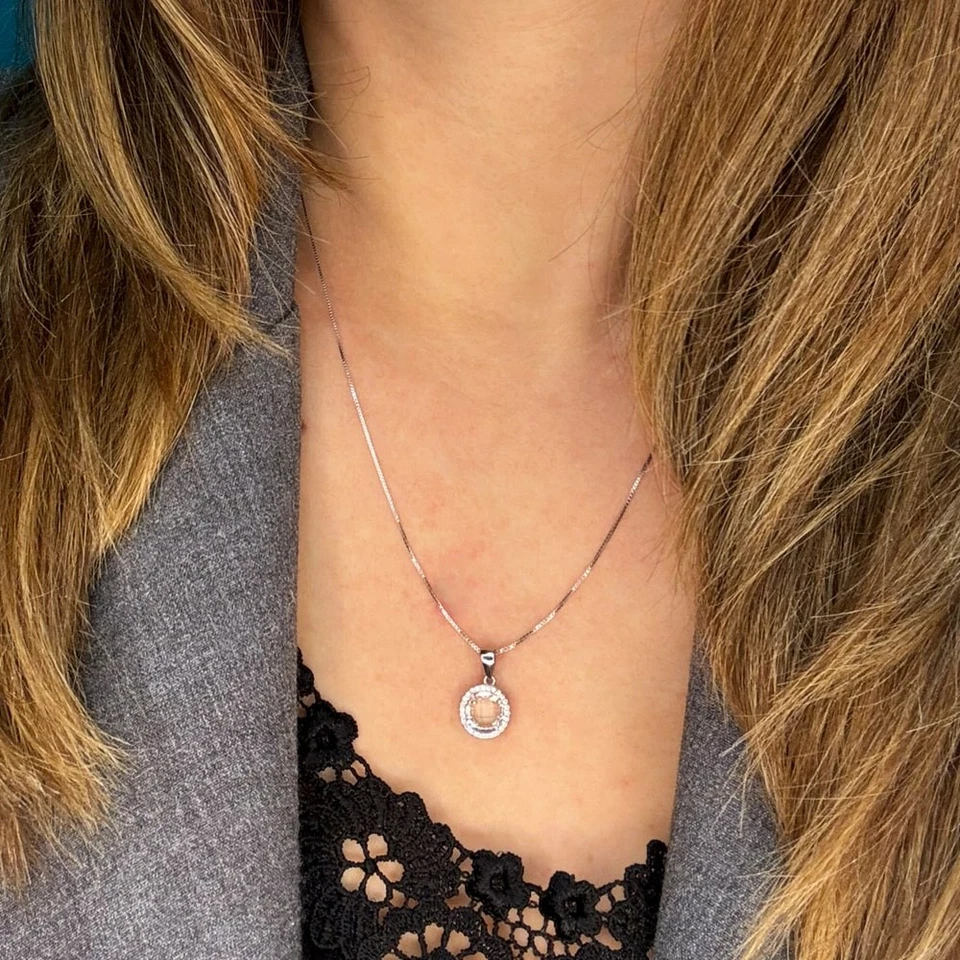 Collana con Ciondolo in Argento 925 e Pietra Tonda - Immagine 4 di 4