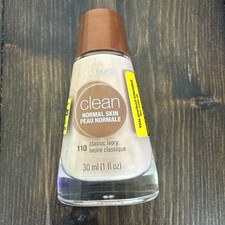Covergirl Clean Liquid Foundation 110 Classic Ivory Natural