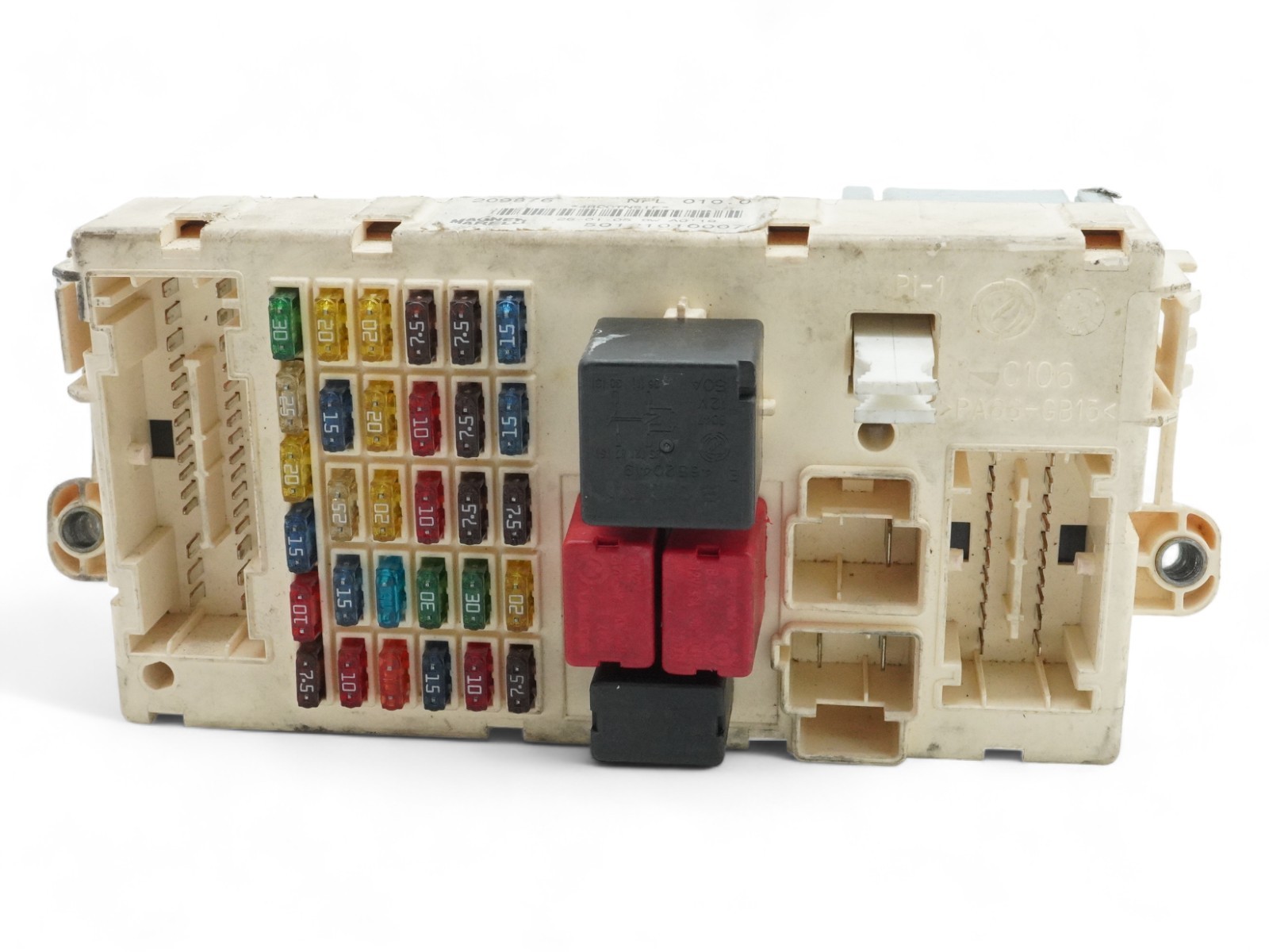 2003 - 2008 MASERATI QUATTROPORTE M139 FUSE BOX JUNCTION RELAY INTERIOR CABIN