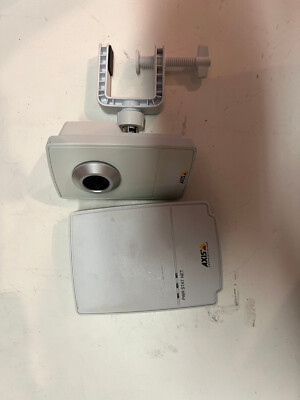 Axis M2014-E Network Camera + Axis M1011 Camera/Mount, No Power Supply